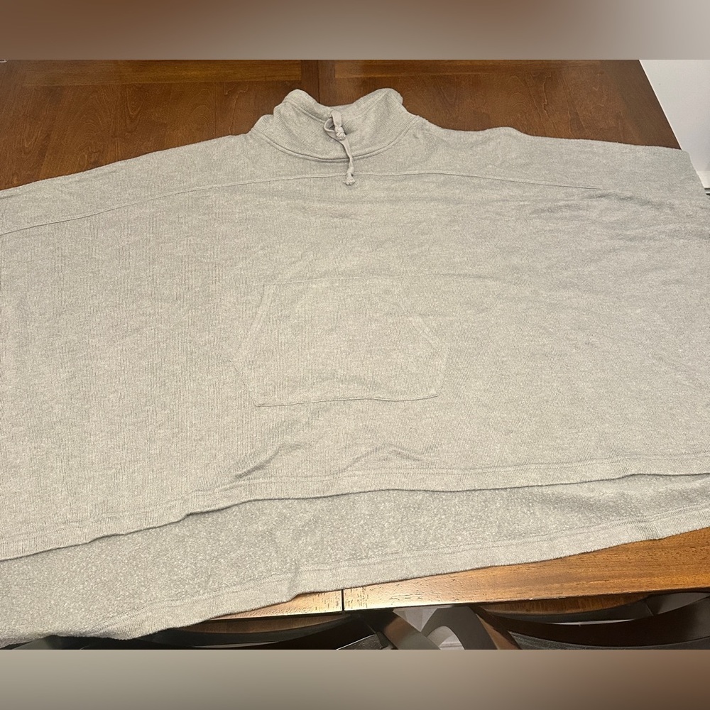 MELLODAY WEAR ANYWHERE PONCHO Light Gray Turtleneck Sweater Poncho